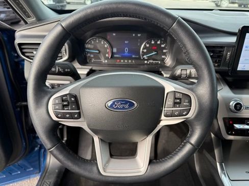 Used 2023 Ford Explorer XLT w/ Equipment Group 202A image 11