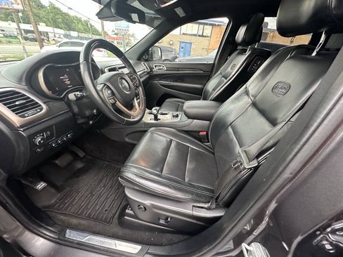Used 2015 Jeep Grand Cherokee Overland w/ Advanced Technology Group AWD/4WD image 21