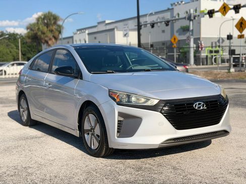 Used 2017 Hyundai Ioniq Blue FWD image 7