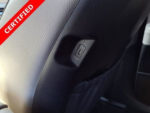 Used 2023 Hyundai Palisade Limited FWD image 19