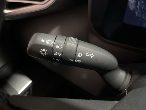 Used 2024 Toyota Tundra Platinum AWD/4WD image 26