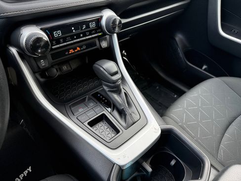 Used 2024 Toyota RAV4 XLE image 13