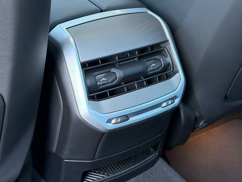 Certified 2023 BMW 740i image 16