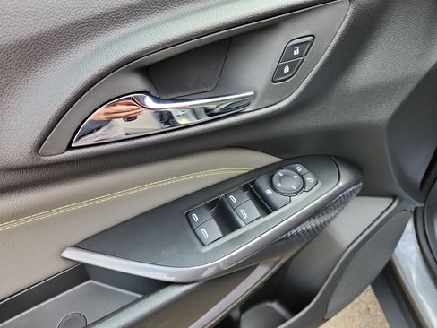 New 2026 Chevrolet Trax ACTIV w/ Driver Confidence Package image 8