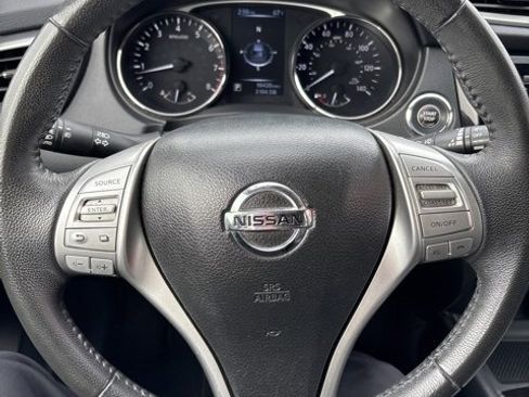 Certified 2016 Nissan Rogue SL image 8