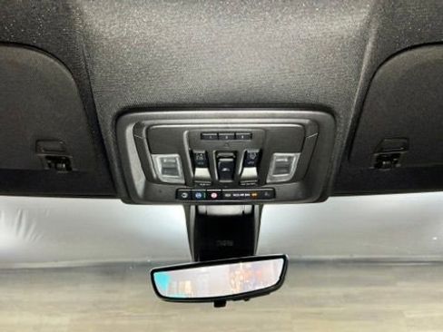Used 2023 GMC Sierra 2500 AT4 w/ AT4 Premium Plus Package AWD/4WD image 23