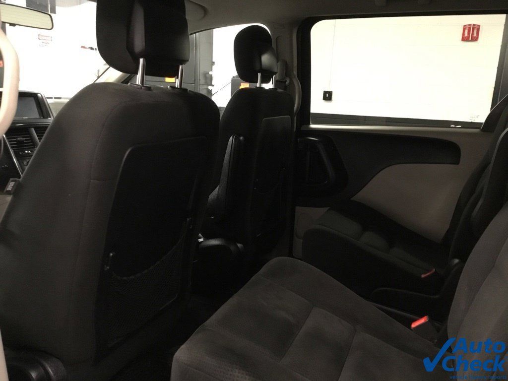 Used 2015 Dodge Grand Caravan SE w/ Quick Order Package 29E SE FWD image 25