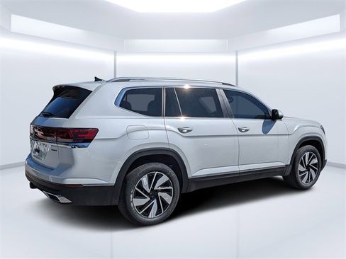New 2026 Volkswagen Atlas SEL image 40