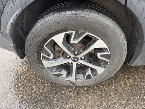 Certified 2023 Kia Sportage EX AWD/4WD image 18