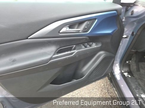 Used 2025 Chevrolet Equinox EV LT w/ Convenience Package image 10