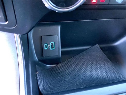 Certified 2023 Ford F150 Lariat image 32