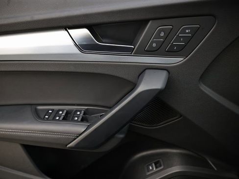 Certified 2025 Audi Q5 2.0T Premium Plus w/ Premium Plus Package image 14