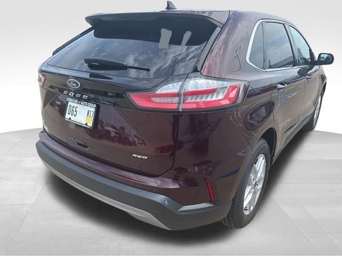 Used 2023 Ford Edge SEL image 3