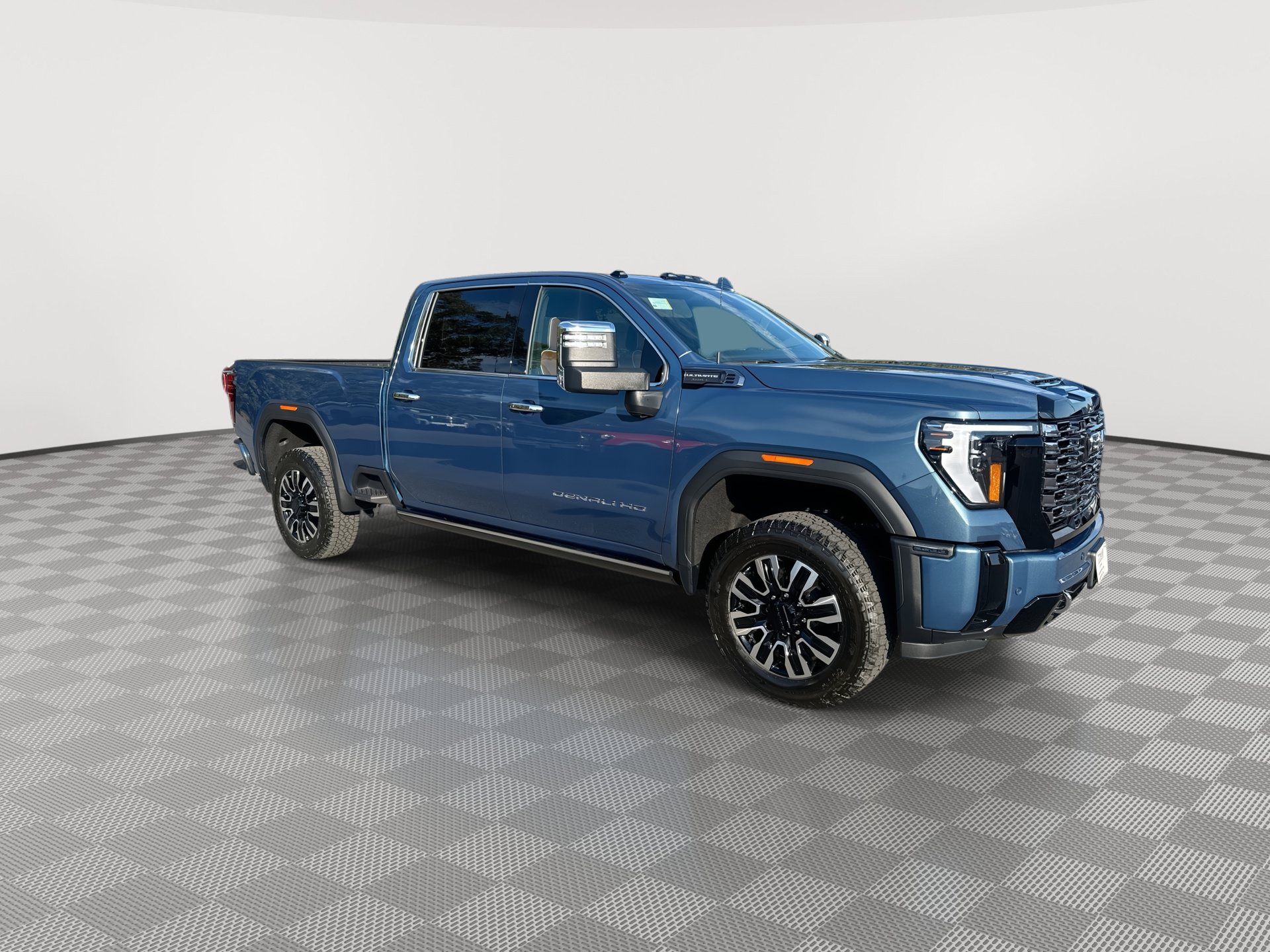 New 2026 GMC Sierra 2500 Denali Ultimate AWD/4WD image 2