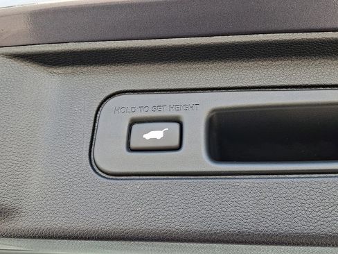 Used 2023 Honda Pilot Elite image 36