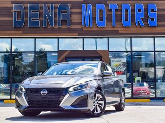 Used 2023 Nissan Altima 2.5 S image 1