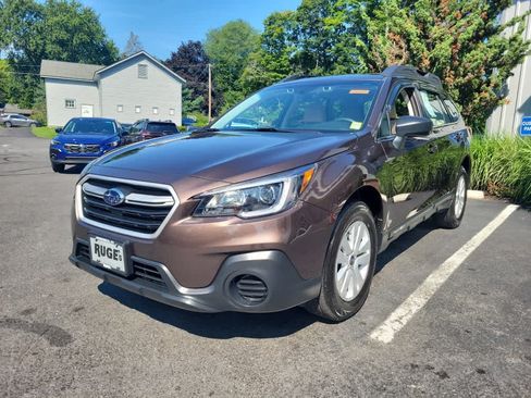 Used 2019 Subaru Outback 2.5i AWD/4WD image 8