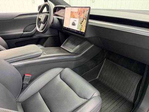 Used 2024 Tesla Model X Plaid AWD/4WD image 14