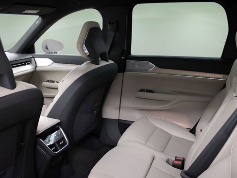 New 2026 Volvo EX90 Ultra AWD/4WD image 24