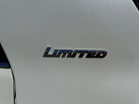 Used 2023 Toyota 4Runner Limited AWD/4WD image 23