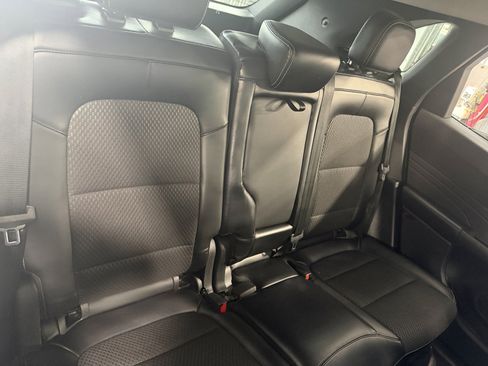 Used 2023 Ford Escape SE FWD image 25