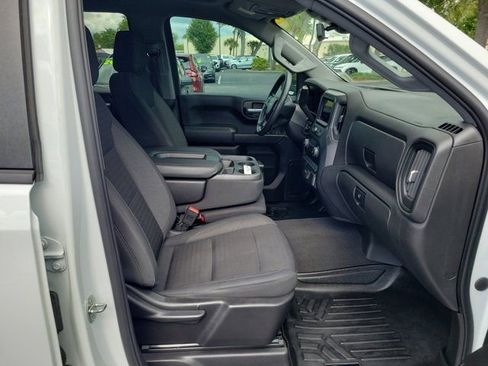 Used 2022 Chevrolet Silverado 1500 Custom image 10