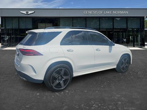Used 2025 Mercedes-Benz GLE 450e 4MATIC image 5