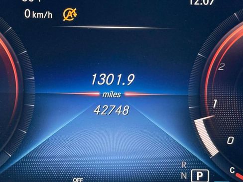 Used 2021 Mercedes-Benz C 300 4MATIC Sedan image 23