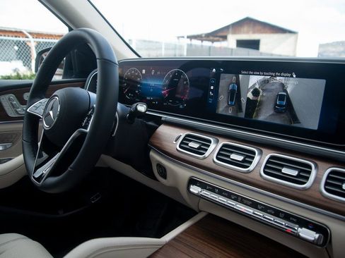 Certified 2025 Mercedes-Benz GLE 350 4MATIC image 37