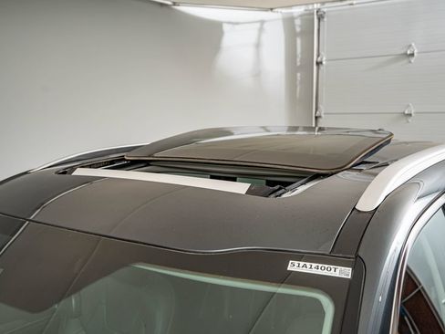 Used 2022 Kia Telluride EX w/ Towing Package AWD/4WD image 17