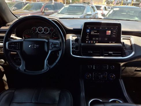 Used 2021 Chevrolet Tahoe RST w/ Luxury Package RWD image 19