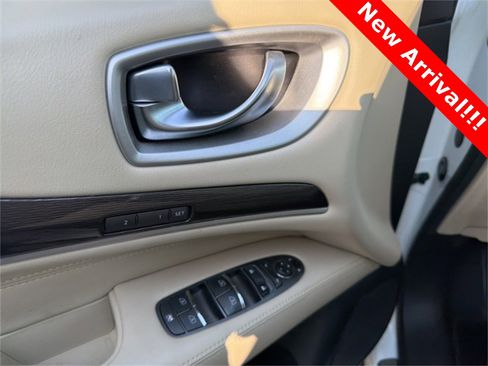 Certified 2020 INFINITI QX60 Luxe w/ Essential Package image 12