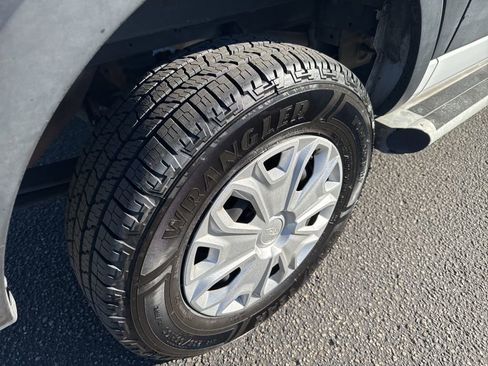 Used 2024 Ford Transit 250 Low Roof w/ Exterior Upgrade Package image 12