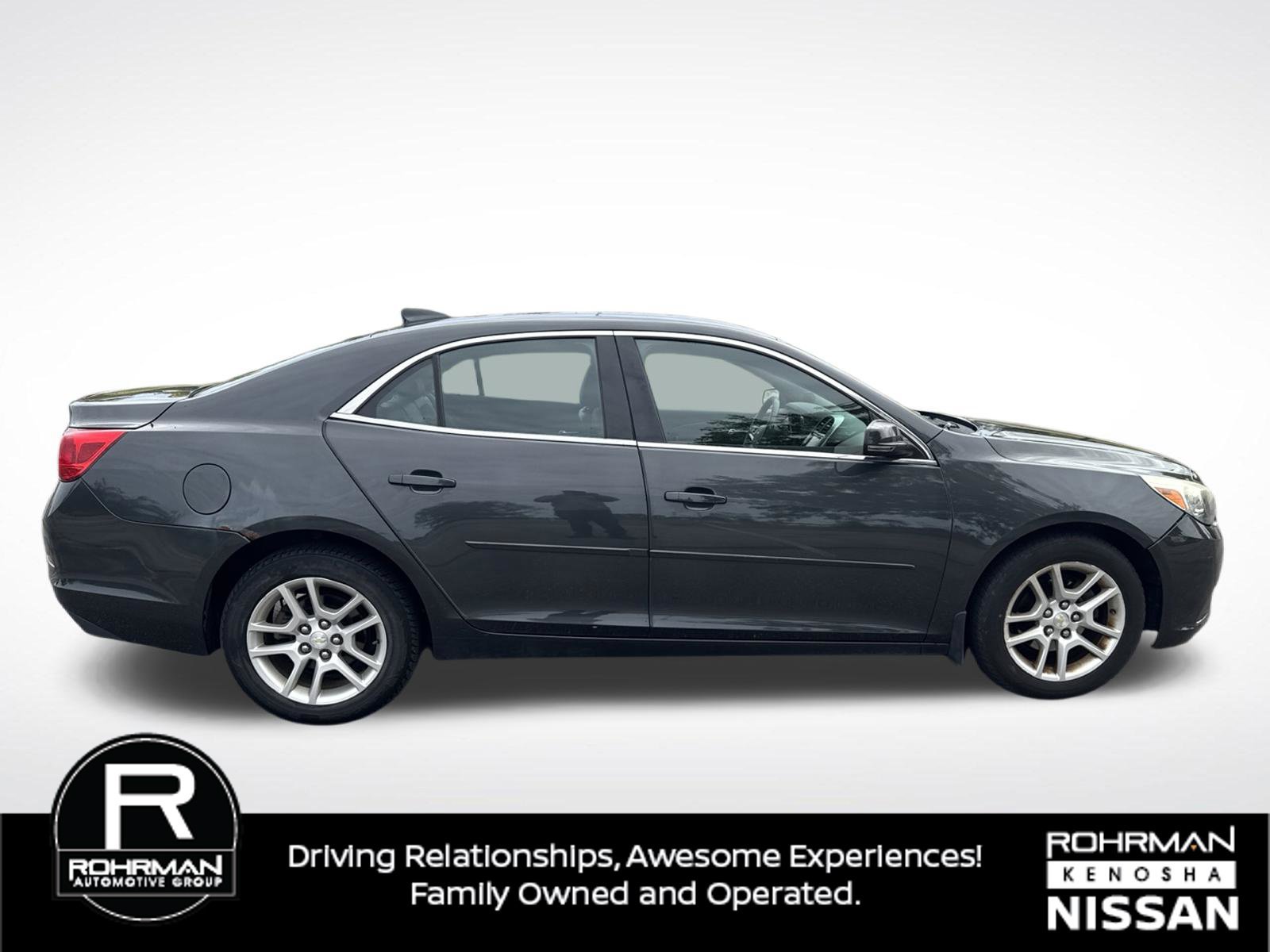 Used 2015 Chevrolet Malibu LT w/ Power Convenience Package FWD image 4