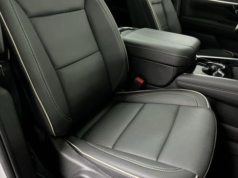 New 2025 Chevrolet Tahoe Premier AWD/4WD image 29