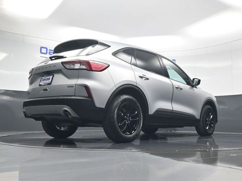 Used 2020 Ford Escape SE Sport image 43