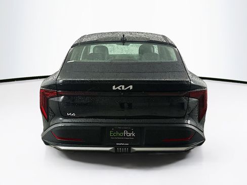 Used 2025 Kia K4 LXS image 7
