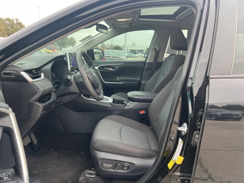 Used 2024 Toyota RAV4 XLE image 8