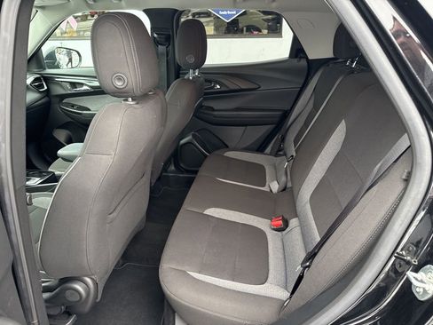 Used 2024 Chevrolet TrailBlazer LT image 31