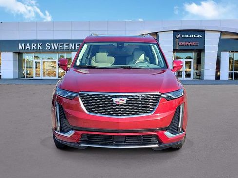 Used 2024 Cadillac XT6 Premium Luxury AWD/4WD image 2