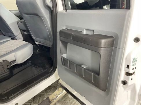 Used 2016 Ford F250 XL w/ Power Equipment Group AWD/4WD image 25
