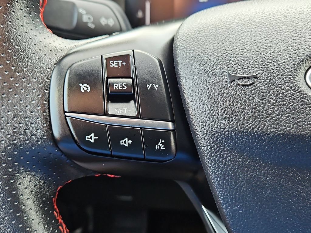 Used 2025 Ford Escape ST-Line AWD/4WD image 21