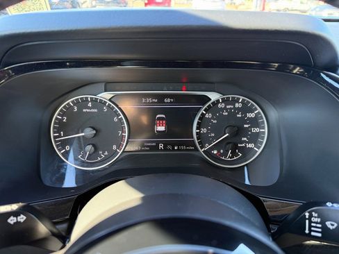 Used 2023 Nissan Pathfinder SV image 27