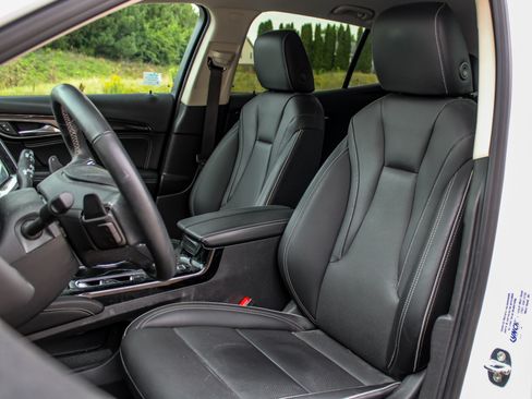 Used 2023 Buick Envision Essence FWD image 16