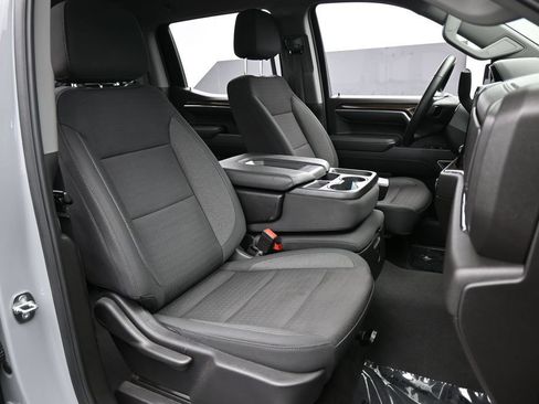 Used 2024 Chevrolet Silverado 1500 LT RWD image 45
