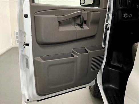Used 2021 Chevrolet Express 2500 w/ Driver Convenience Package RWD image 14