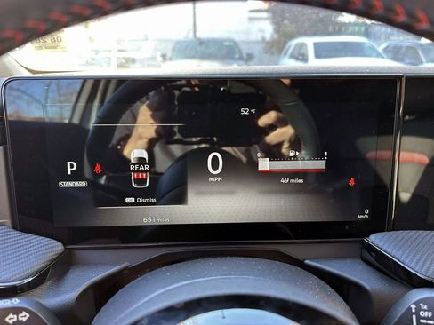 Certified 2025 Nissan Kicks SR w/ Illumination Package image 25