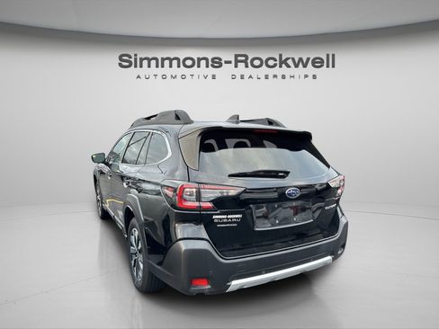Used 2023 Subaru Outback Limited image 6
