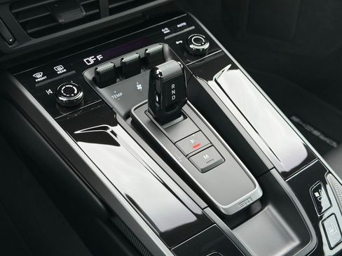 New 2026 Porsche 911 Carrera 4S AWD/4WD image 22
