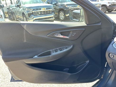 Certified 2025 Chevrolet Malibu LT image 29